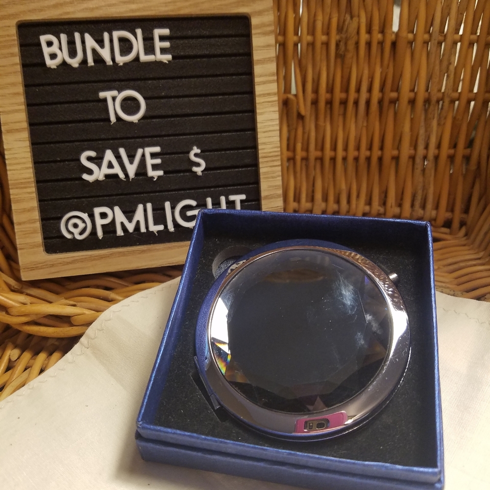 Double Mirrored Compact Silver in Box